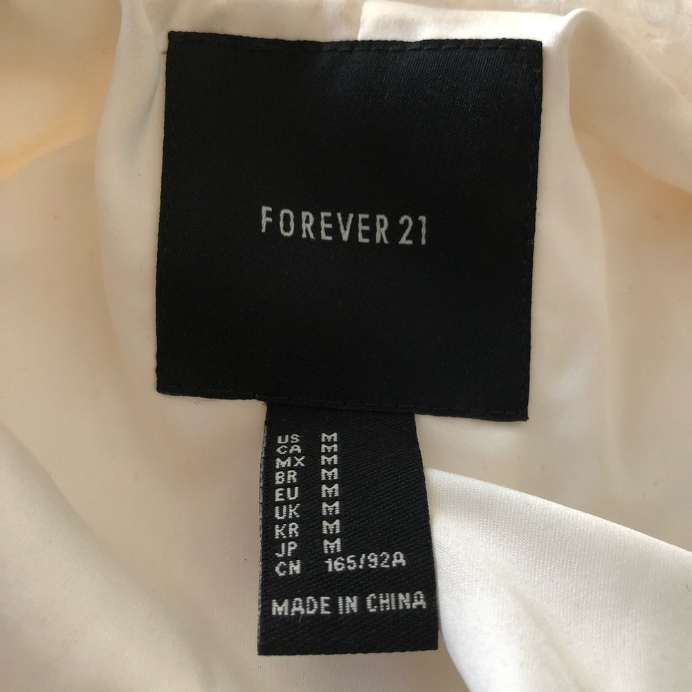 Puffy Fur Jacket in White - Picture 4 of 5